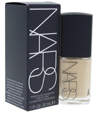 Image of Sheer Glow Foundation - Light 5 FIJI 6044 - Light to Medium by NARS - 1 oz