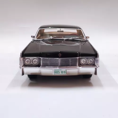 BOS modello 1/18 LINCOLN CONTINENTAL BERLINA 1968 nero 001 - Foto 3 di 8