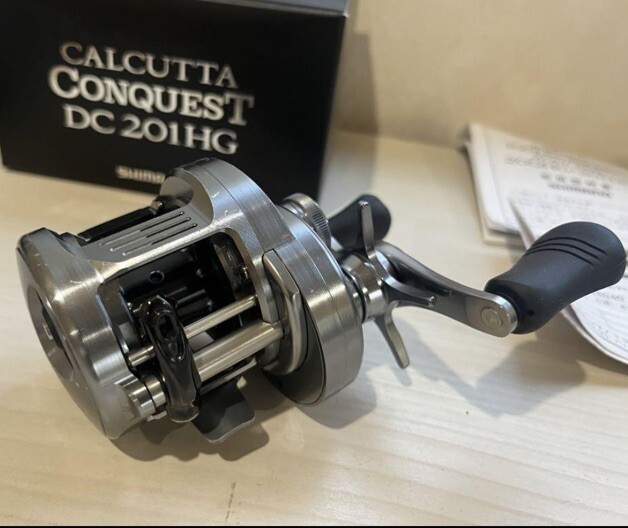 SHIMANO : Calcutta Conquest DC 201 HG, Left Hand, Round bait reel