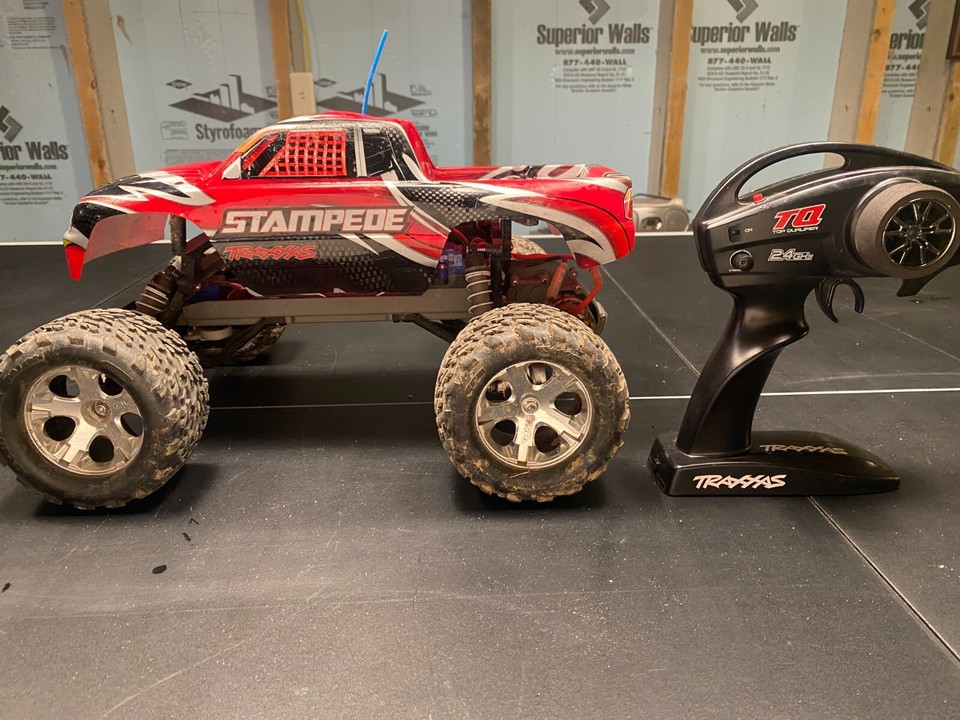 TRAXXAS Stampede Monster Truck (Red) With Controller | eBay