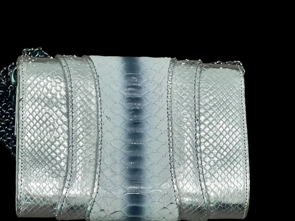Bolsa tiracolo corrente prata píton e pele de cobra Khirma Eliazov NY Herzog - Imagem 4 de 4