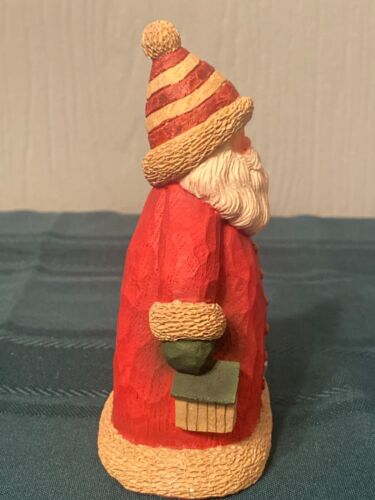 Crazy Mountain Resin SANTA CLAUS 6" FIGURINE w/ Birdhouse & birdseed 5.25” - Picture 4 of 5