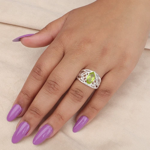 Green Peridot Gemstone 925 Sterling Silver Jewelry Handmade Ring Gift For Mother
