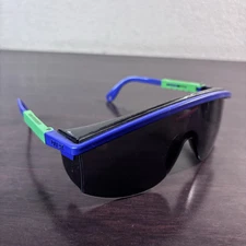 VTG UVEX AstroSpec 3000 Z87 Blue & Green Patriot Frame Safety Glasses Made In US