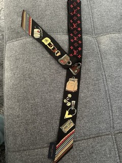 Authentischer LOUIS VUITTON Monogramm Bandeau Seidentuch I#43491