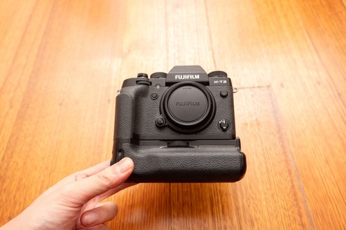 Fujifilm X-T2 24MP 4K Mirrorless Camera (Great Condition, shutter count 10) - Picture 6 of 8