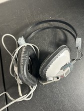 Master (Mikado) M-3800 Stereo Headphones. Dual vol control,  adjustible ear pads