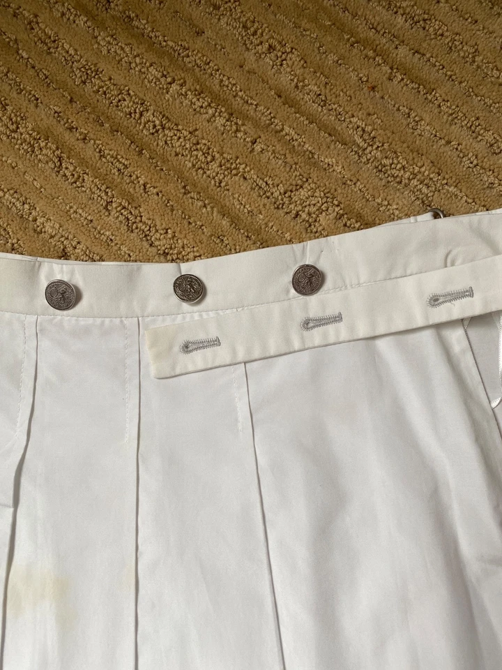Gunex Pleated White Skirt Sz 8 Cotton Blend Side Zipper &Silver button detail - Image 2 of 4