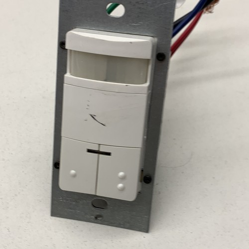 Leviton ODS0D Dual Relay Decora Passive Infrared Wall Switch Occupancy Sensor - Picture 3 of 6