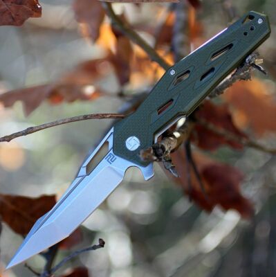 ATZ1812PSGN Artisan Interceptor D2 Tanto Blade Green G10 Handle Linerlock Clip 