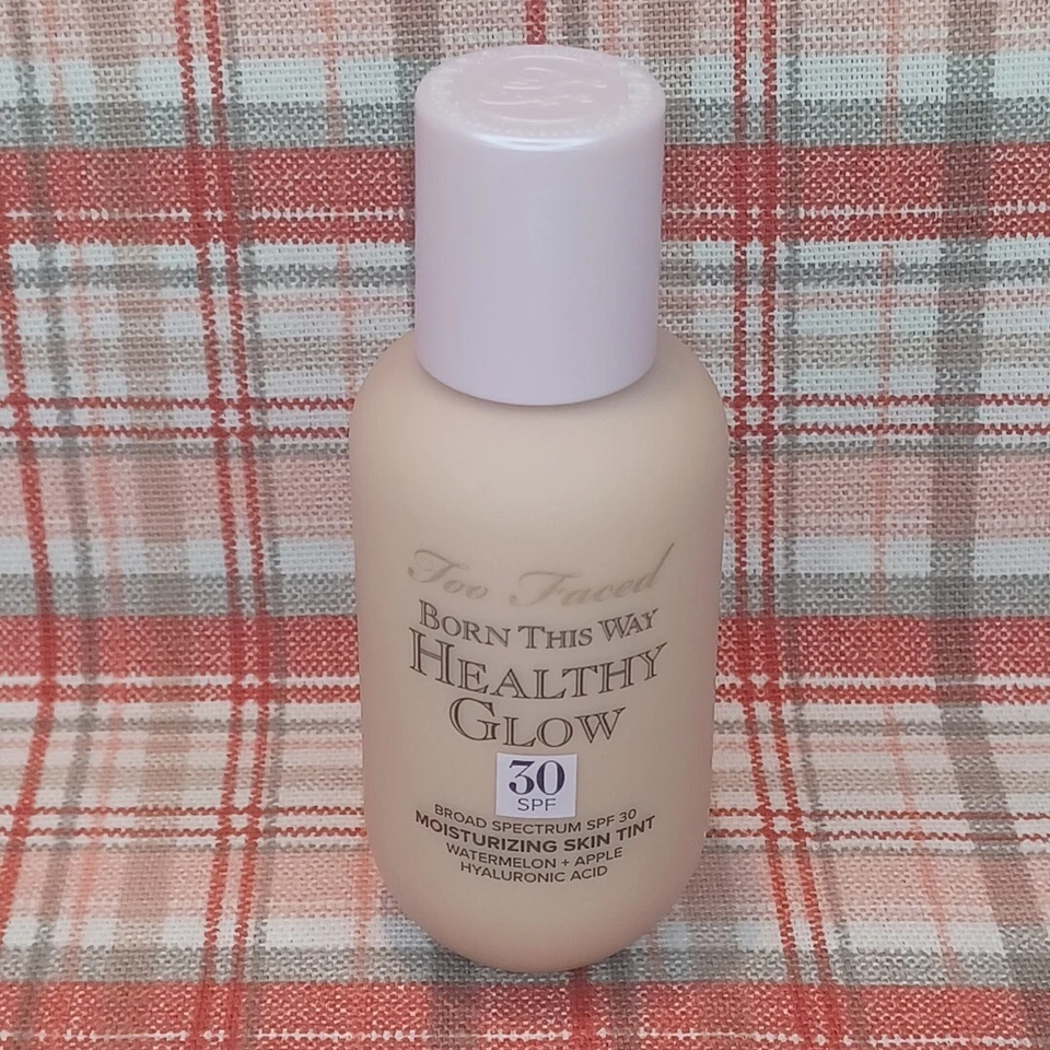 Too Faced Born This Way Healthy Glow Moisturizing Skin Tint SPF 30 Porcelain - Image 3 of 4