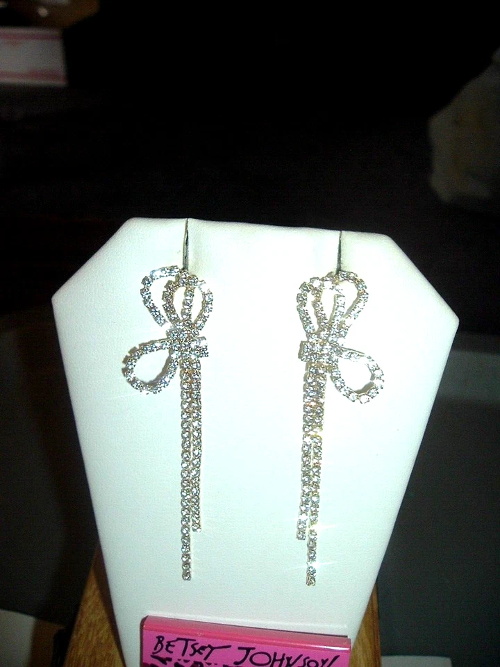 PENDIENTES LARGOS transparentes de diamantes de imitación dorados nudos de arco Betsey Johnson perforados - nuevos con etiquetas Foto 4 de 4