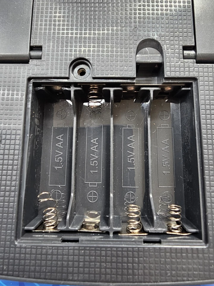 Dance Mat - Light Up 8-Button Dance Pad with Wireless Bluetooth, 3-12 Years - Image 3 of 4