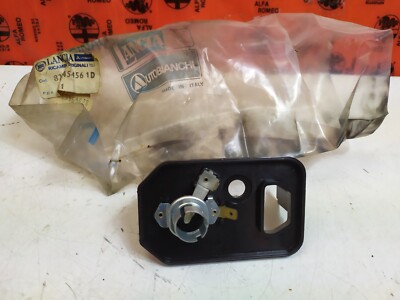 Lancia Delta Lampenfassung Vorderer Scheinwerfer Carello 03438751 8234556