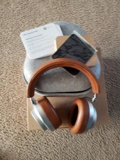 Master and Dynamic MW75 Silver metal and Brown Leather