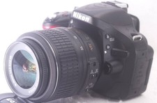 Nikon D5200 DSLR Camera Kit 18-55mm VR Lens New-like condition Used