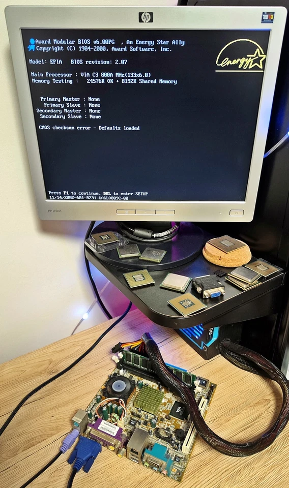 VIA EPIA-800 REV. E mini-ITX SDRAM Motherboard /w VIA C3 800MHz CPU + RAM - Image 2 of 4