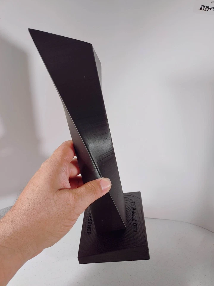 Led Zeppelin Fans! Get your own "The Object" Sculpture replica Apprx 12inch High - Image 2 of 4