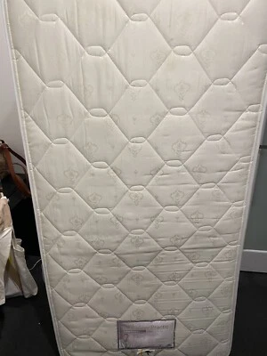 2nd hand mattress near me