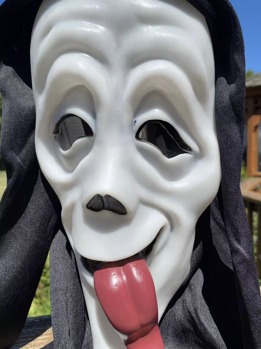 SCARY MOVIE WASSUP! GHOST FACE STONED TONGUE COSTUME MASK 2023 TAG FW8511WU