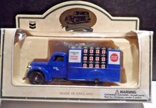 PREOWNED IN BOX 1939 STANDARD OIL  ROOF PAINT DIE CAST TRUCK(112116)2