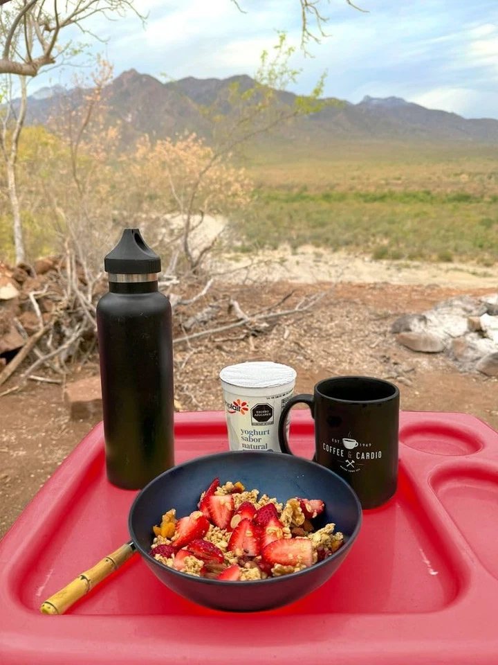 Mesa Bandeja TV Plegable (Juego de 2), Rojo Brillante, 17 x 22 x 26 pulgadas, Portátil I... Foto 4 de 4