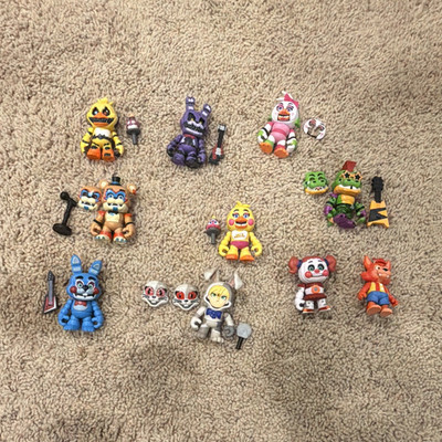Five Nights at Freddy's FNAF Mini Action Figure Lot w/ Parts Bonnie Chica