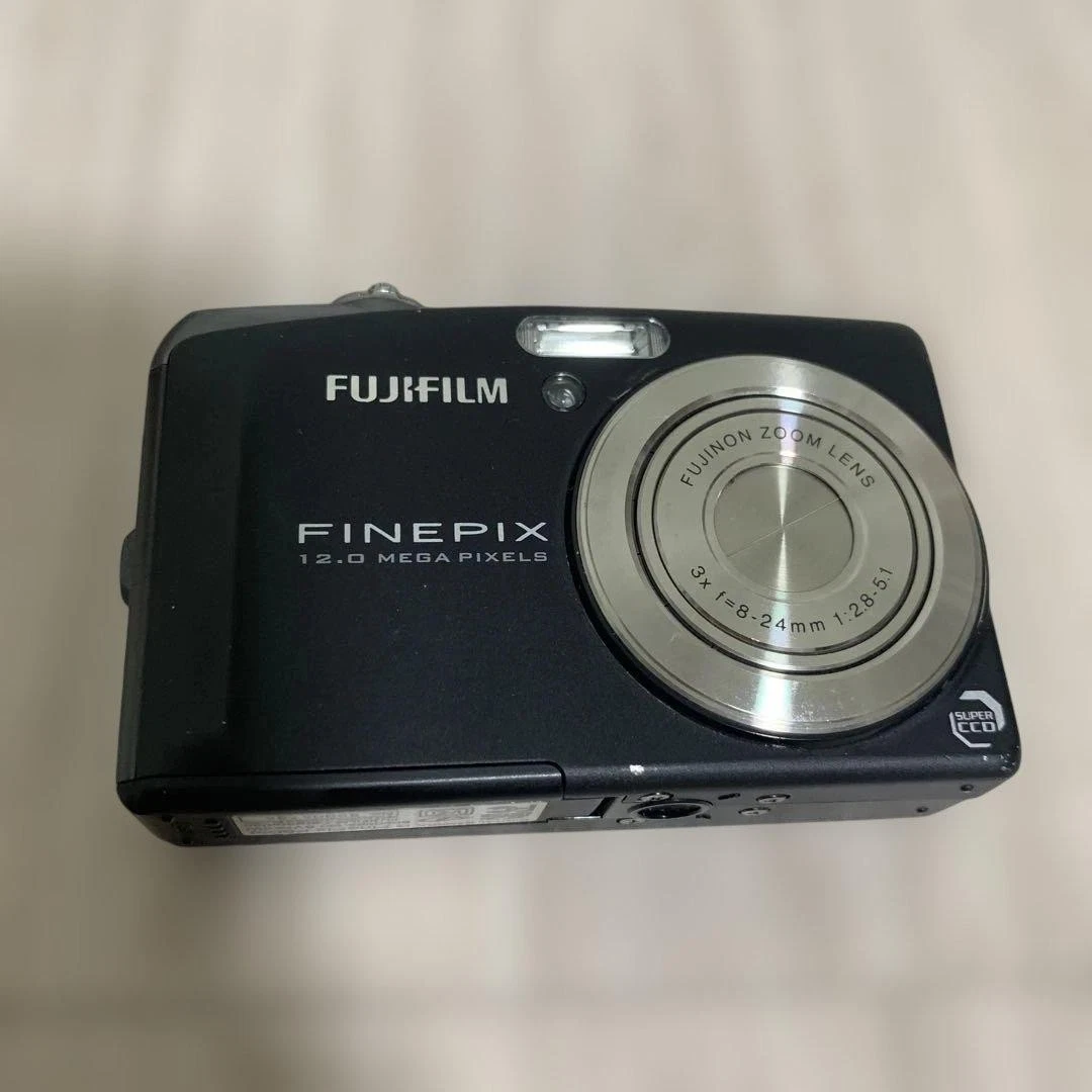 【動作美品】FUJIFILM finepix F50fd FUJIFILM FINEPIX F50FD Digital Camera Without Accessories From