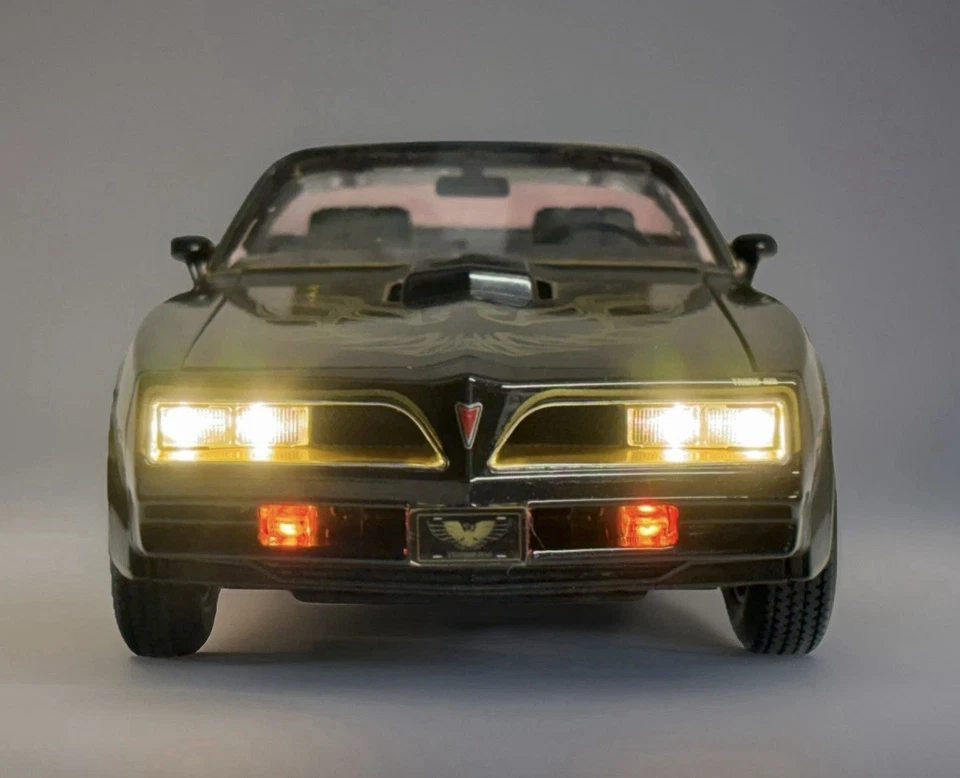 1/18 Diecast Pontiac Trans Am Smokey & The Bandit Custom LED LIGHT Bandit 2 - Image 2 of 4