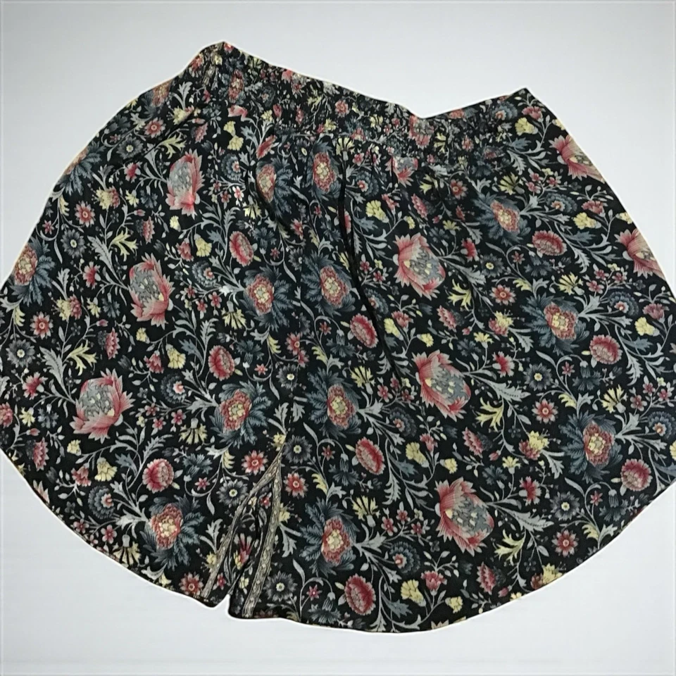 Boho Leni черный цветочный атласный надежном шорты размер S (прибл.) - Изображение 3 из 4