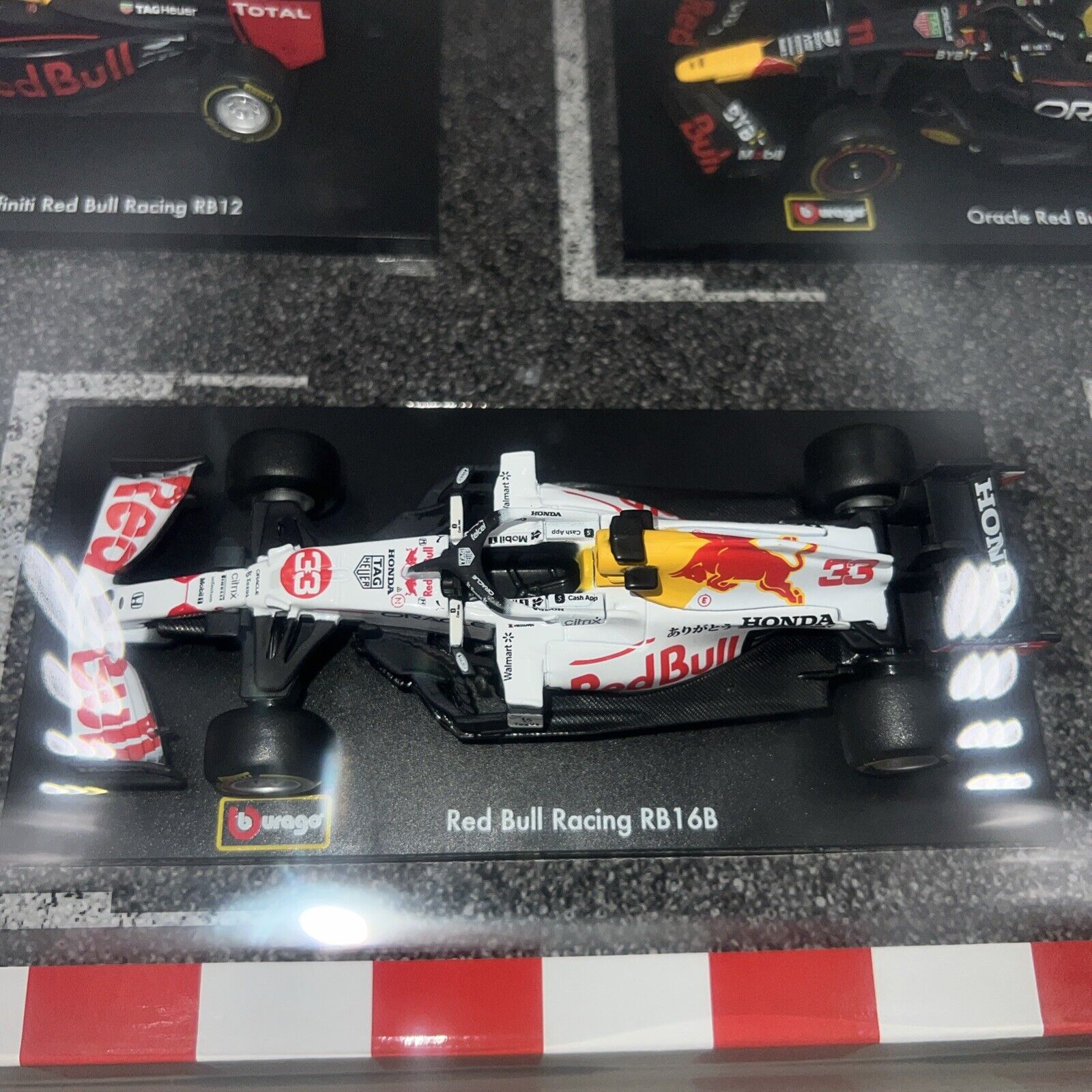 Picture 4 of 18