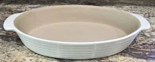 PAMPERED CHEF 301 FAMILY HERITAGE OVAL BAKER TAN/VANILLA CASSEROLE DISH 14 1/2”L