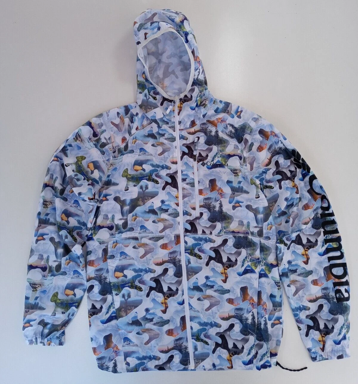 Columbia Windbreaker Printed Scenery AOP Hoody Zip Up Pockets Jacket Size Small
Opens in a new windo