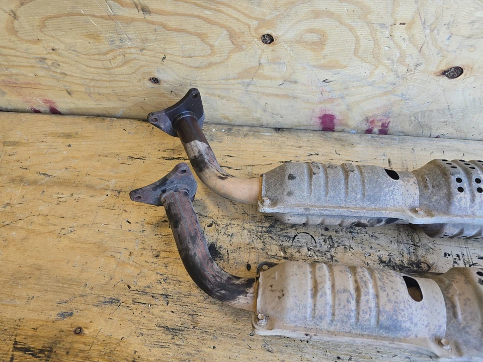 Tubo silenciador de escape colector OEM V25 1998-2007 Toyota Land Cruiser Lexus LX470 Foto 4 de 4