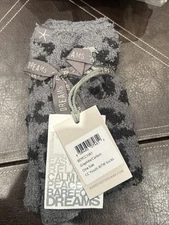 BAREFOOT DREAMS COZY CHIC WOMEN'S BEARFOOT IN THE WILD SOCKS IN GRAPHITE/CARBON