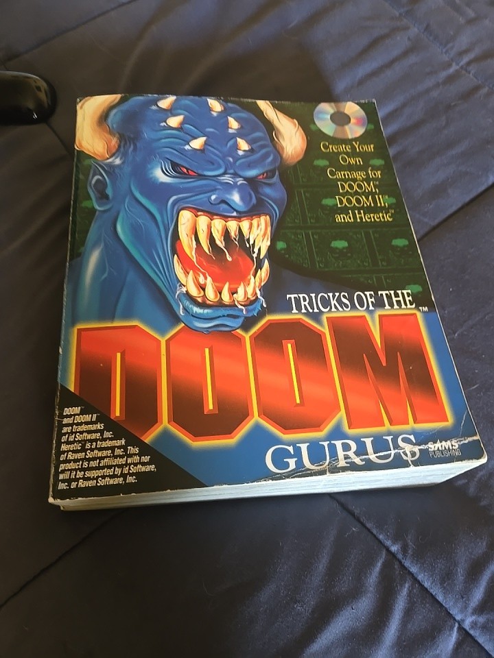 Doom Video Game Strategy Guide And Books Lot 