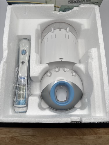 ORAL-B Triumph Professional Care 9910 Toothbrush Advanced Wireless Smart Guide - Picture 2 of 10