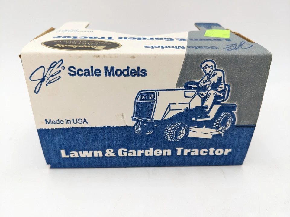 Scale Models 1/16 Simplicity 20HP Lawn & Garden Tractor 1st Ed NRFB New Clean - Image 4 of 4