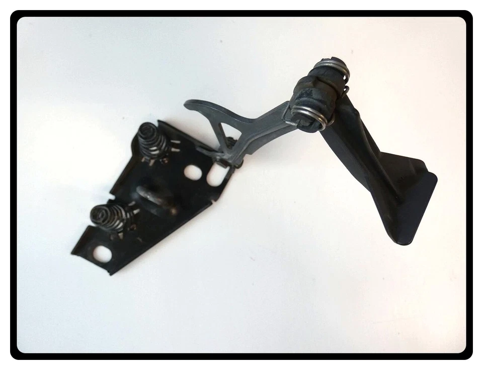 Abridor capó Mercedes W163 ML 400 CDI A1638800660 abridor capó tren  Foto 2 de 2