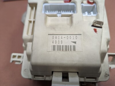 Used 2000 Toyota 4runner Fuse Relay Box PP-T25-P5 0A14-0010