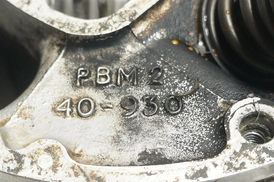 TRIUMPH TR25W 250 SINGLE 1970 CYLINDER HEAD ASSEMBLY /VB82/ - Imagem 2 de 4