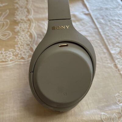 Sony WH-1000XM4 Cuffie Wireless Bluetooth Con Cancellazione Rumore – Argento