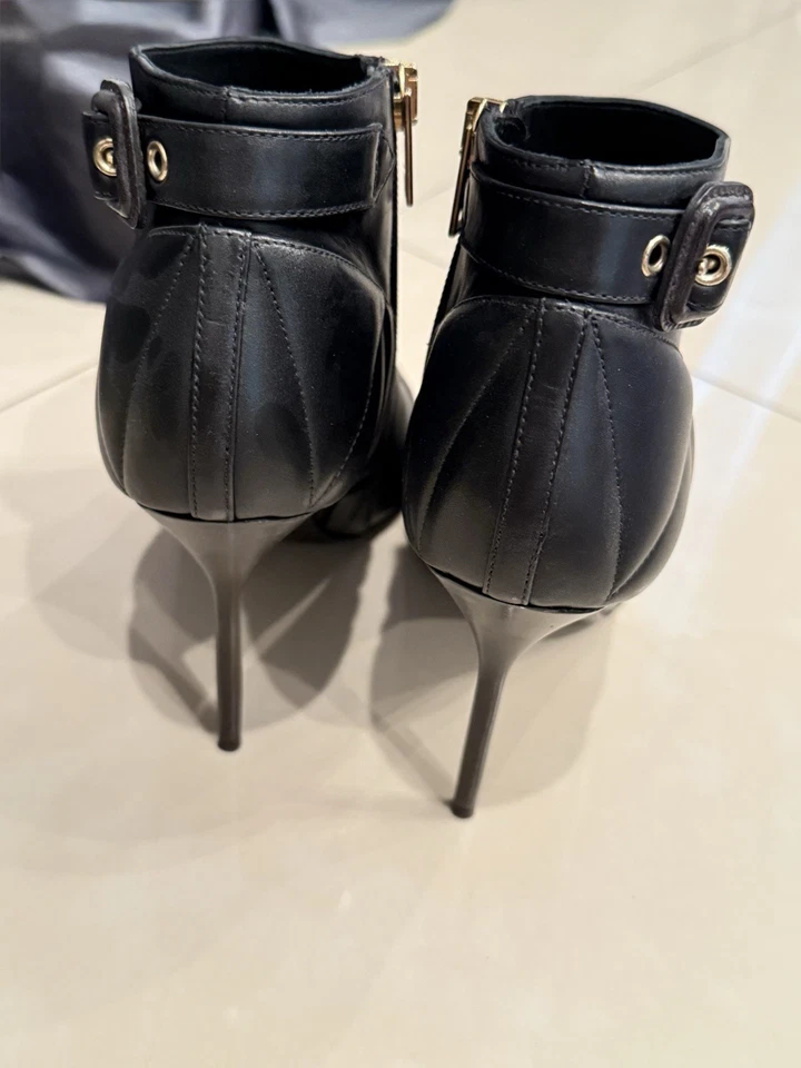 Botines Burberry para mujer talla 36 Foto 3 de 4