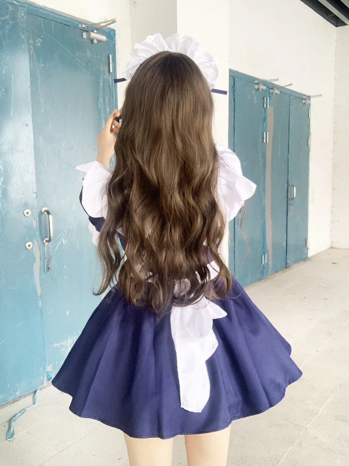 Model Back
