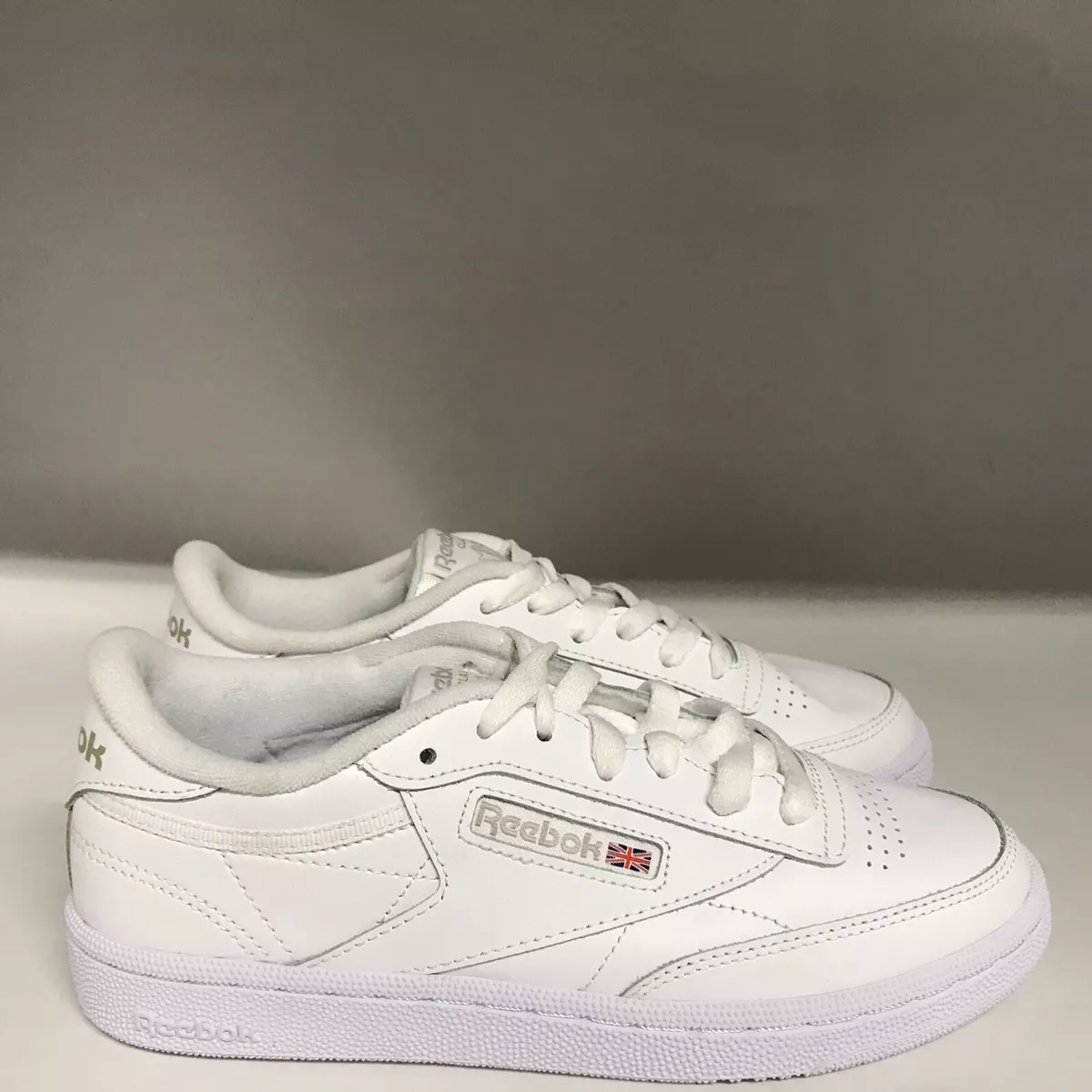Reebok Club C 85 White Women s Size 6 Medium