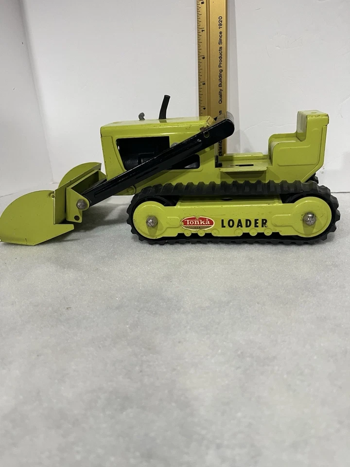 Vintage Tonka USA Track Loader – 1960 Pressed Steel Bulldozer – Complete – Works - Image 2 of 4