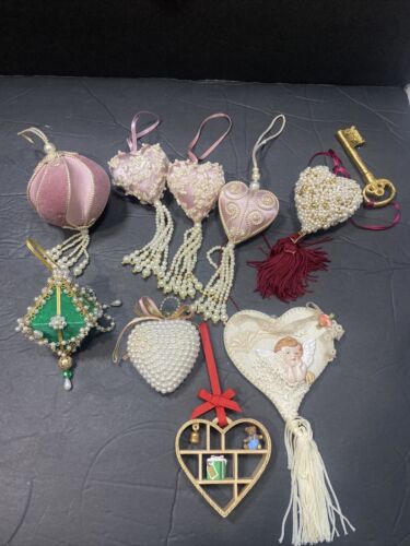 Lot of 9 Vintage Ornaments- Sequins, Beads and Pearls Hearts - Afbeelding 1 van 7