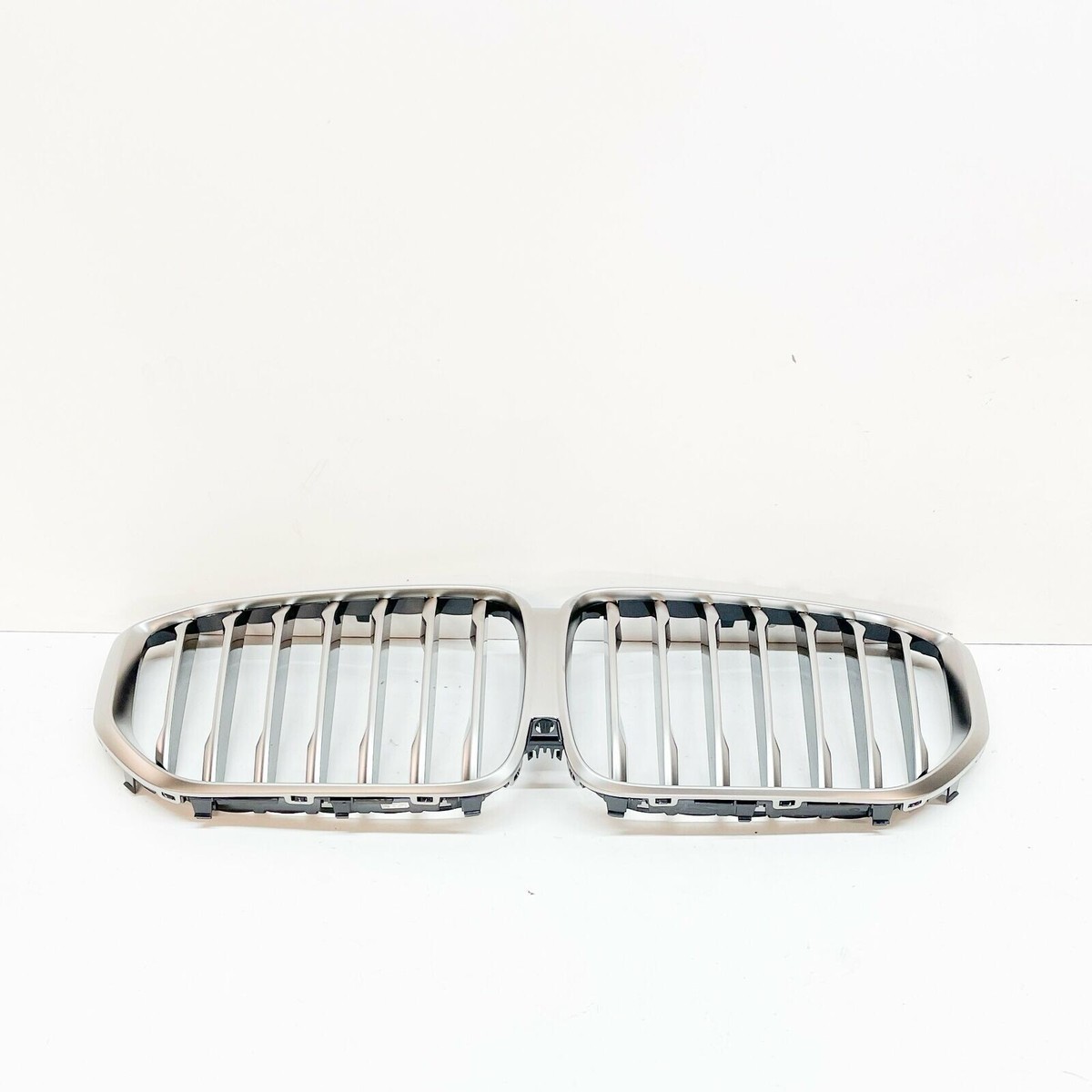 BMW G05 Front Bumper Radiator Grille Cerium Grey Genuine 