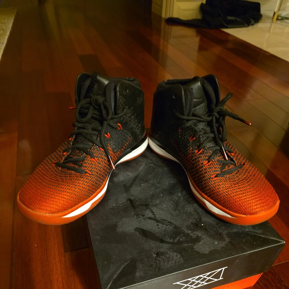 Zapatillas deportivas Air Jordan 31 'Banned' para hombre talla 10 usadas 845037-001 Foto 2 de 4