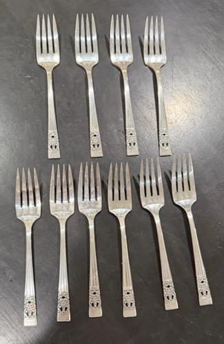 10  Community Silverplate salad forks– Floral Handle Pattern Vintage Flatware